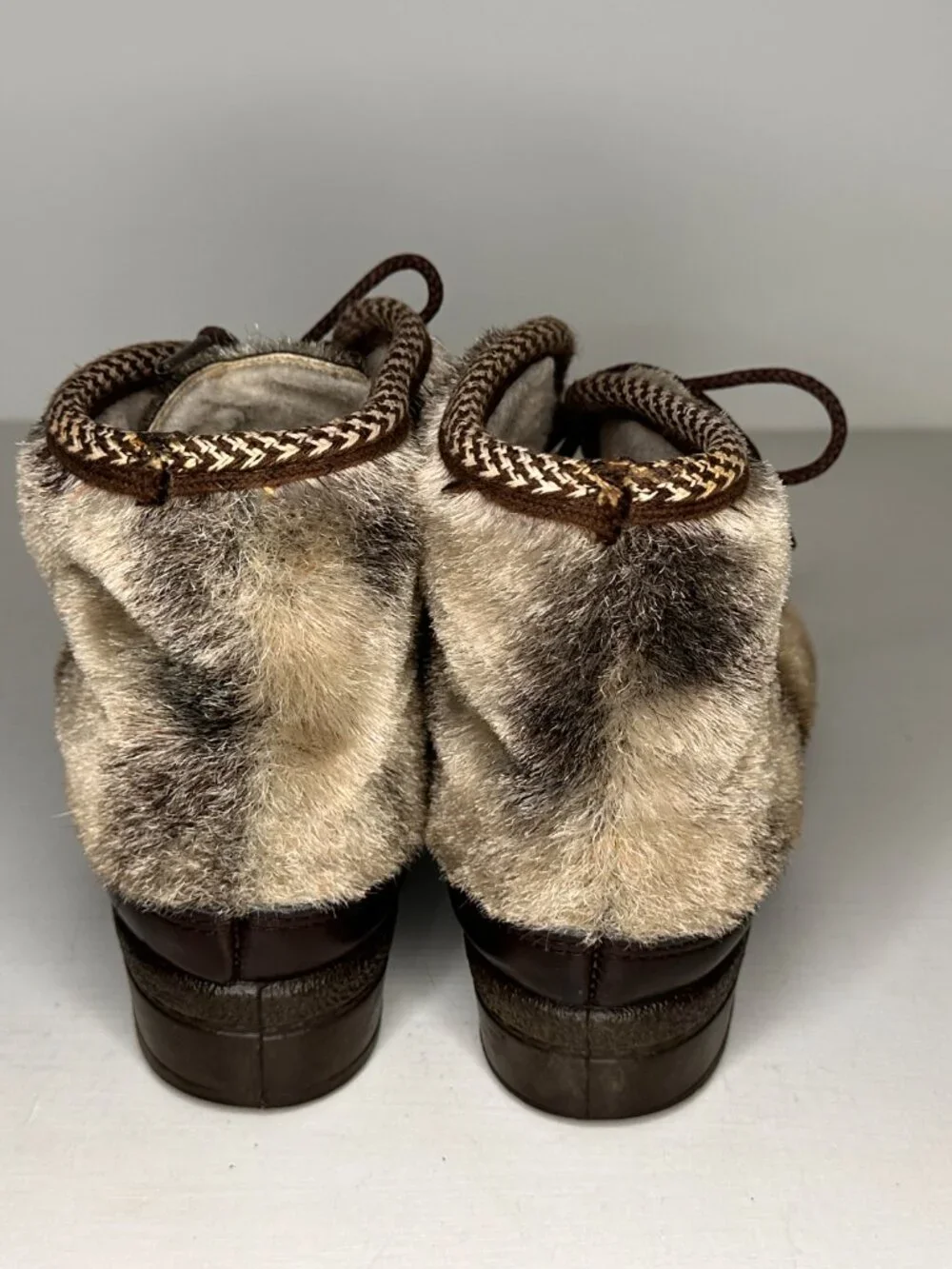Yodelers Vintage Fur Accent Boots Women Size 6